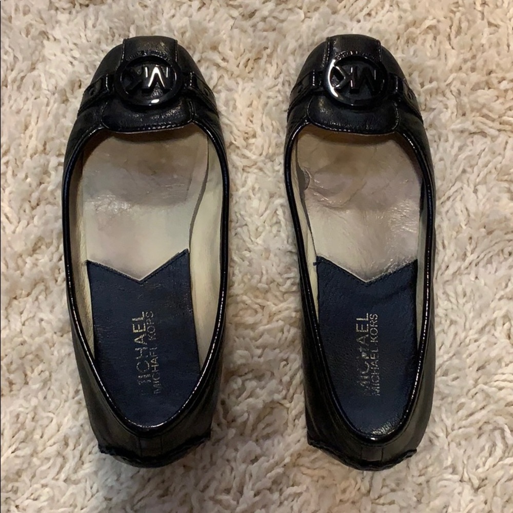 Michael Kors black flats size 5.5